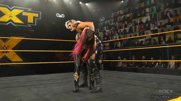 WWE_NXT_NOV__182C_2020_2482.jpg