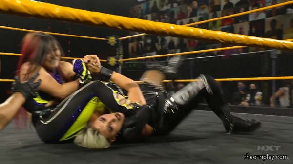 WWE_NXT_NOV__182C_2020_2527.jpg