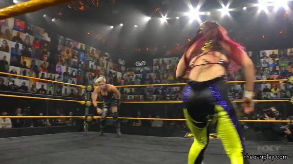 WWE_NXT_NOV__182C_2020_2797.jpg