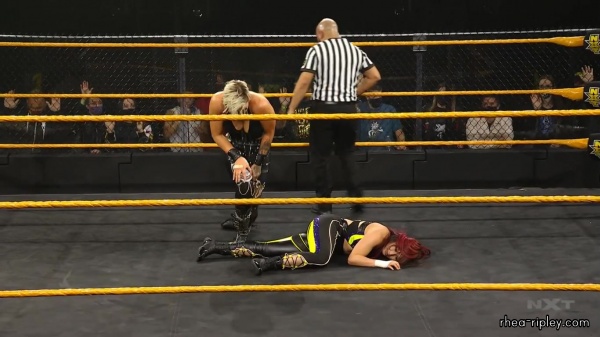 WWE_NXT_NOV__182C_2020_2864.jpg