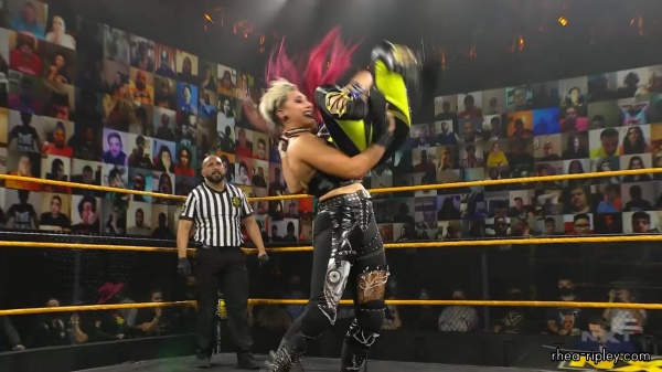 WWE_NXT_NOV__182C_2020_2898.jpg