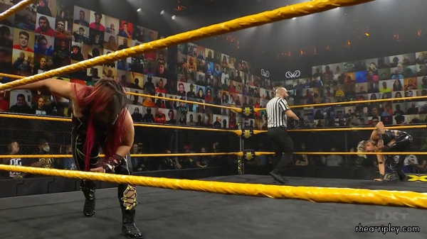 WWE_NXT_NOV__182C_2020_2960.jpg