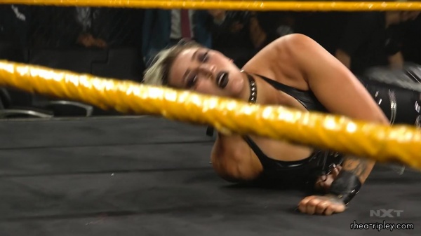 WWE_NXT_NOV__182C_2020_3104.jpg