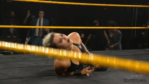 WWE_NXT_NOV__182C_2020_3106.jpg