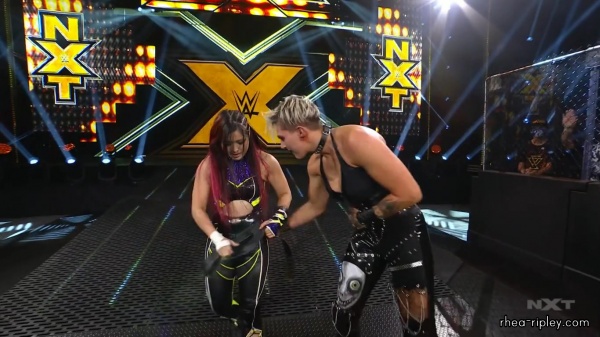 WWE_NXT_NOV__182C_2020_3354.jpg