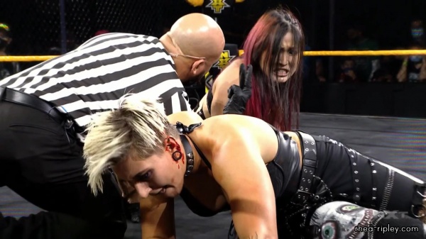 WWE_NXT_NOV__252C_2020_0172.jpg