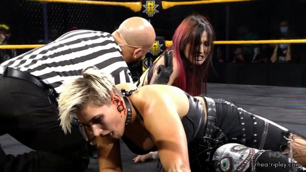 WWE_NXT_NOV__252C_2020_0173.jpg