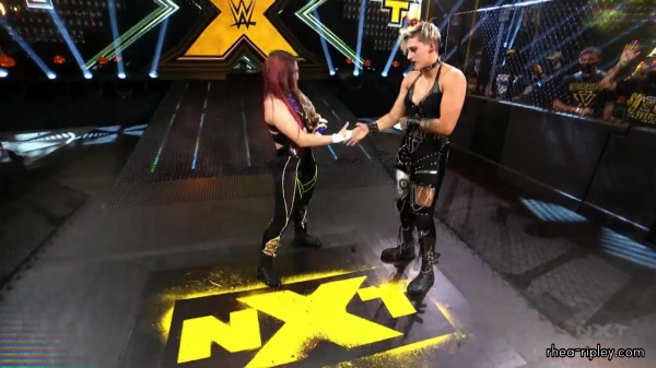 WWE_NXT_NOV__252C_2020_0322.jpg