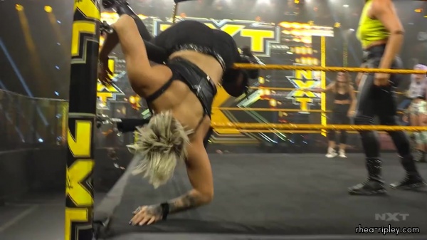 WWE_NXT_NOV__252C_2020_1009.jpg