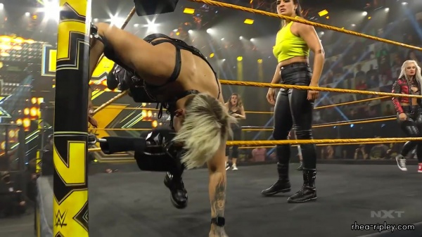 WWE_NXT_NOV__252C_2020_1011.jpg