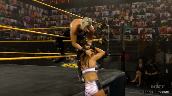 WWE_NXT_OCT__072C_2020_1218.jpg