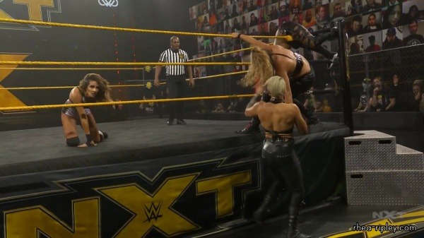 WWE_NXT_OCT__072C_2020_2110.jpg