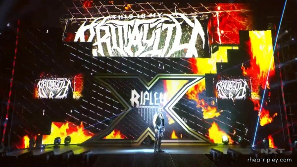 WWE_NXT_OCT__282C_2020_0407.jpg