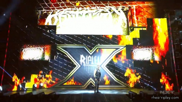 WWE_NXT_OCT__282C_2020_0408.jpg