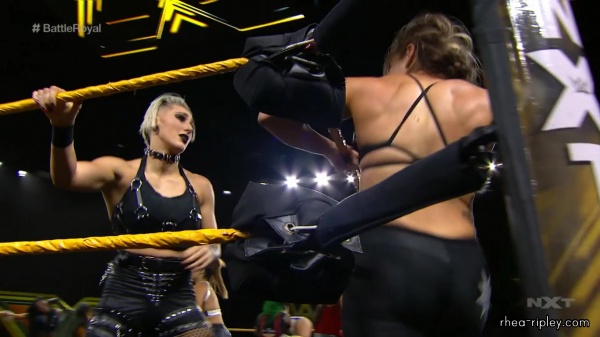 WWE_NXT_SEP__232C_2020_0801.jpg