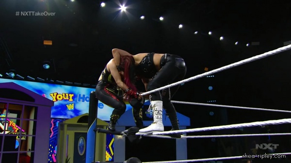 WWE_NXT_TAKEOVER__IN_YOUR_HOUSE_JUN__072C_2020_3433.jpg