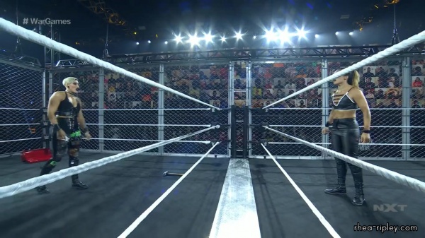 WWE_NXT_TAKEOVER__WARGAMES_2020_DEC__062C_2020_2630.jpg