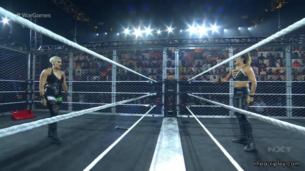 WWE_NXT_TAKEOVER__WARGAMES_2020_DEC__062C_2020_2631.jpg