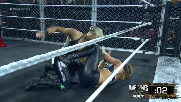 WWE_NXT_TAKEOVER__WARGAMES_2020_DEC__062C_2020_2722.jpg