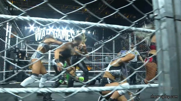 WWE_NXT_TAKEOVER__WARGAMES_2020_DEC__062C_2020_4088.jpg