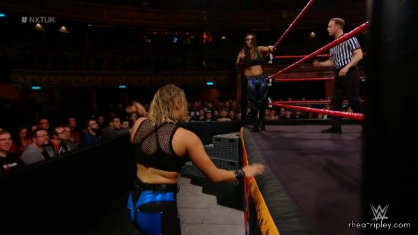 WWE_NXT_UK_DEC__262C_2018_1015.jpg