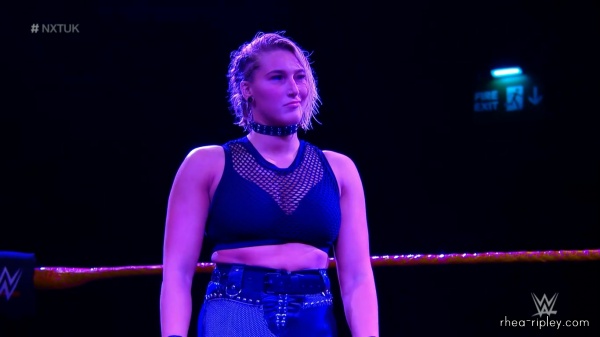 WWE_NXT_UK_NOV__282C_2018_0362.jpg