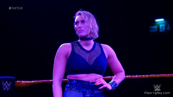 WWE_NXT_UK_NOV__282C_2018_0383.jpg