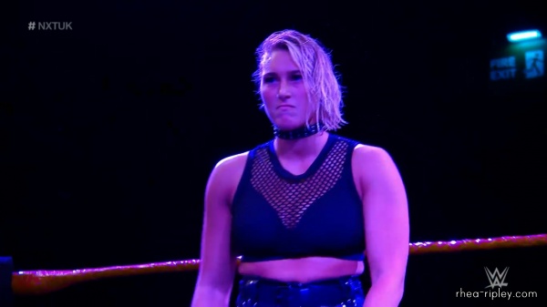 WWE_NXT_UK_NOV__282C_2018_0460.jpg