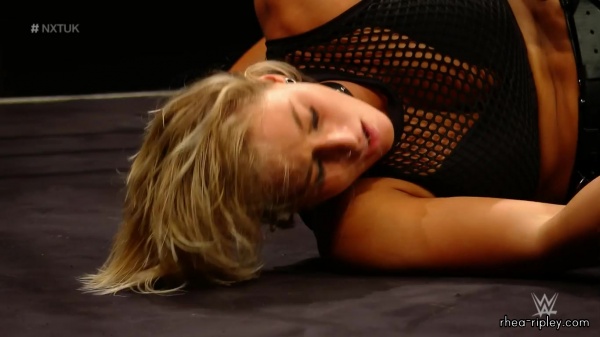 WWE_NXT_UK_NOV__282C_2018_1632.jpg