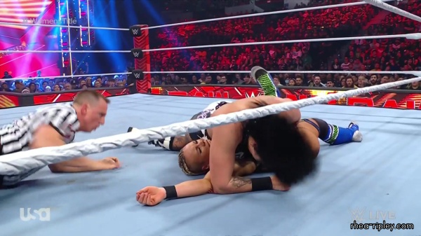 WWE_RAW_2024_01_01_1080p_WEB_h264-HEEL_2669.jpg