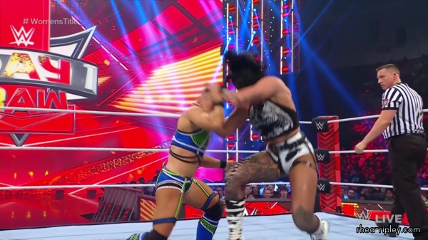 WWE_RAW_2024_01_01_1080p_WEB_h264-HEEL_2872.jpg