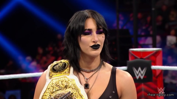 WWE_RAW_2024_01_15_1080p_HDTV_h264-Star_part_3_001364.jpg