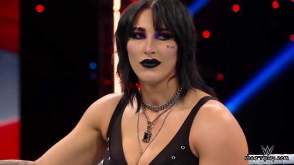 WWE_RAW_2024_01_15_1080p_HDTV_h264-Star_part_3_001559.jpg