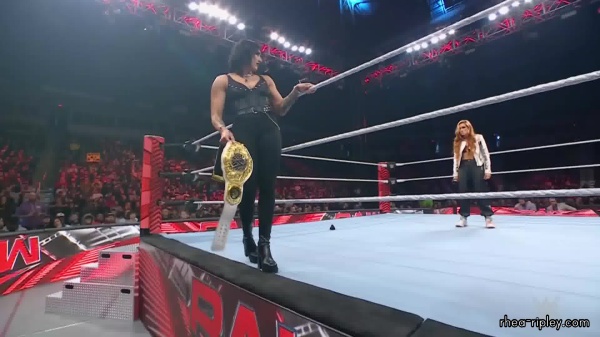WWE_RAW_2024_01_15_1080p_HDTV_h264-Star_part_3_001574.jpg