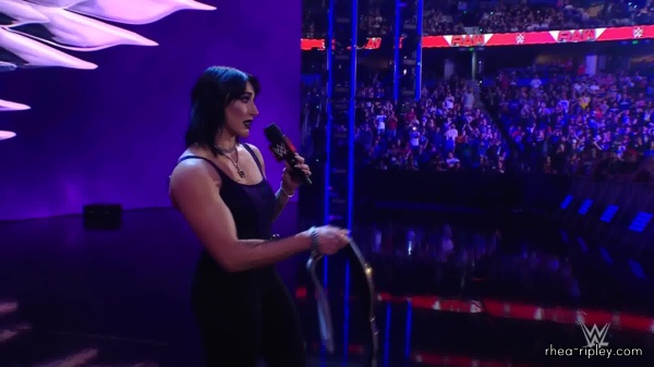 WWE_RAW_2024_01_29_1080p_HDTV_h264-Star_part_2_000159.jpg