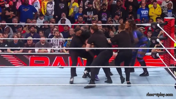 WWE_RAW_2024_02_05_1080p_HDTV_h264-Star_000653.jpg