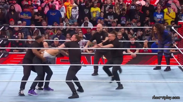 WWE_RAW_2024_02_05_1080p_HDTV_h264-Star_000662.jpg