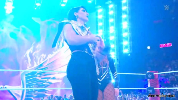 WWE_RAW_2024_03_11_1080p_HDTV_h264-Star_288.jpg
