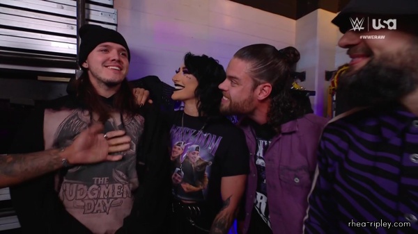 WWE_RAW_2024_03_18_1080p_WEB_h264-HEEL_364.jpg