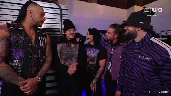 WWE_RAW_2024_03_18_1080p_WEB_h264-HEEL_372.jpg
