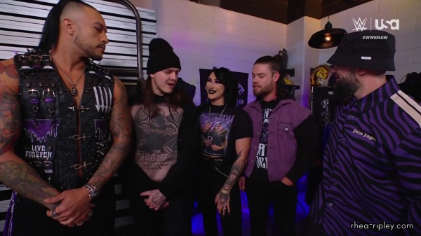 WWE_RAW_2024_03_18_1080p_WEB_h264-HEEL_391.jpg