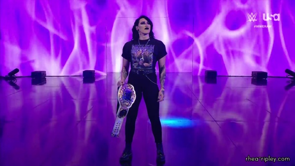 WWE_RAW_2024_03_18_1080p_WEB_h264-HEEL_part_2_086.jpg