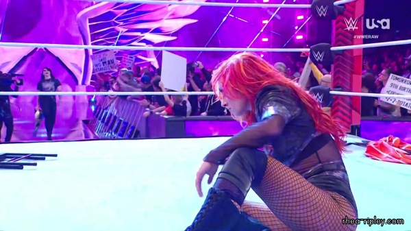 WWE_RAW_2024_03_18_1080p_WEB_h264-HEEL_part_2_117.jpg