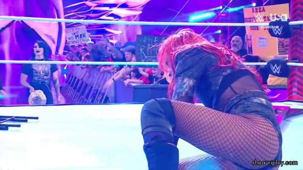 WWE_RAW_2024_03_18_1080p_WEB_h264-HEEL_part_2_132.jpg