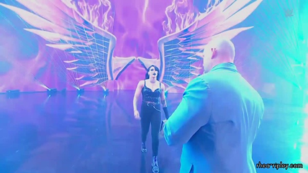 WWE_RAW_2024_04_01_1080p_HDTV_h264-Star_part_3_066.jpg