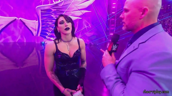 WWE_RAW_2024_04_01_1080p_HDTV_h264-Star_part_3_091.jpg
