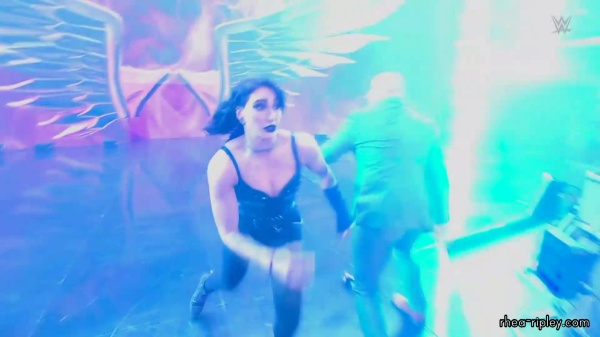 WWE_RAW_2024_04_01_1080p_HDTV_h264-Star_part_3_132.jpg