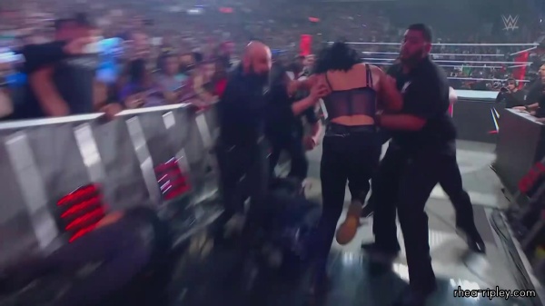 WWE_RAW_2024_04_01_1080p_HDTV_h264-Star_part_3_144.jpg