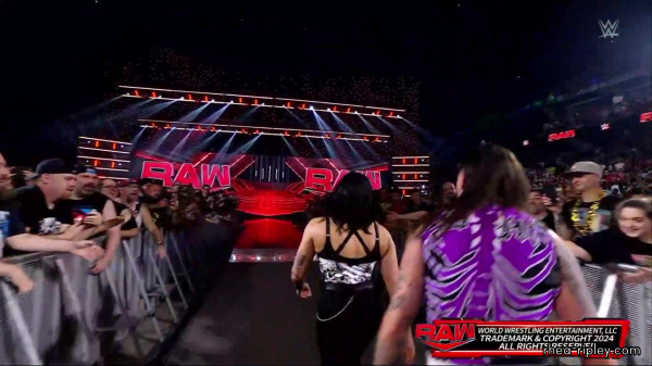 WWE_RAW_2024_07_08_1080p_000543.jpg