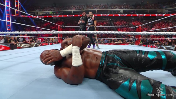 WWE_Raw_05_22_23_Rhea_Ringside_Attacks_Apollo_790.jpg